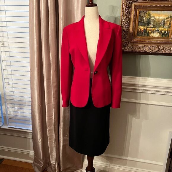 NWOT Women's Kasper Power Suit Petite Red Jacket Blazer 8P Black Skirt 10P - Picture 3 of 6